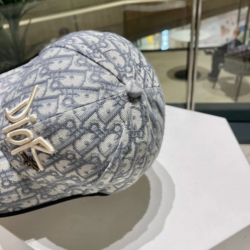 Christian Dior Caps Youthful 259295