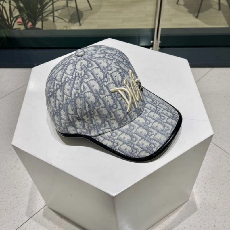 Christian Dior Caps Youthful 259295