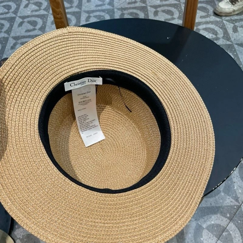 Chic Christian Dior Caps 259278
