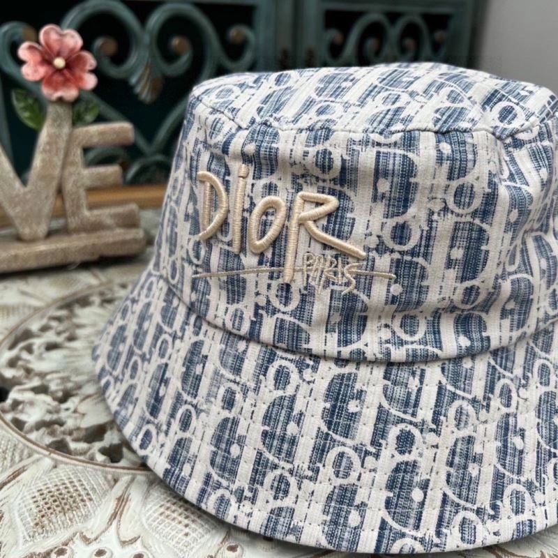 Christian Dior Caps Packable 259247