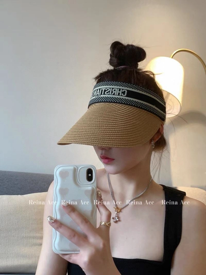Christian Dior Caps Trendsetting 259259