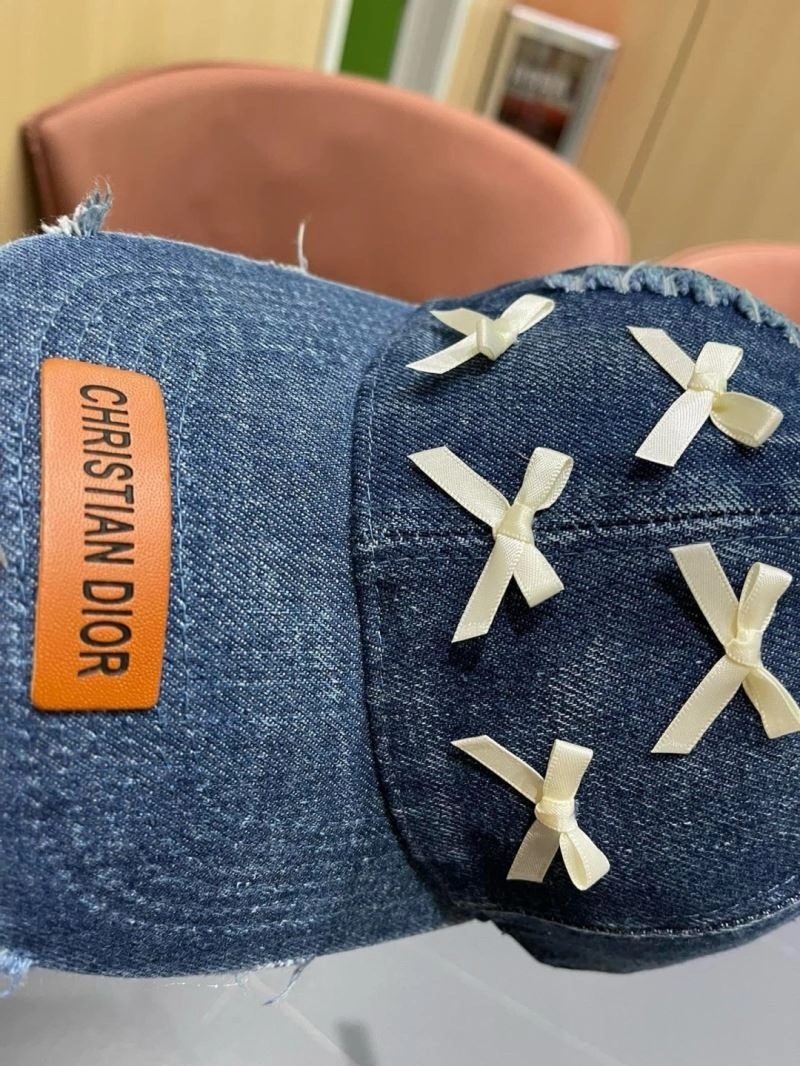 WrinkleFree Christian Dior Caps 259277