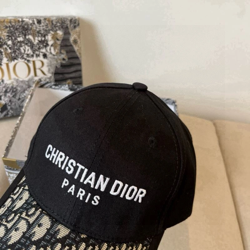 Flexible Christian Dior Caps 259236