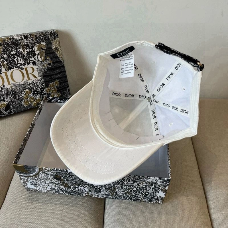 Christian Dior Caps GoAnywhere 259235