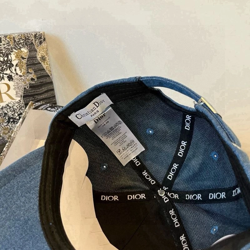 Trendsetting Christian Dior Caps 259225