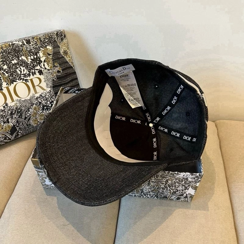 Christian Dior Caps GoAnywhere 259216