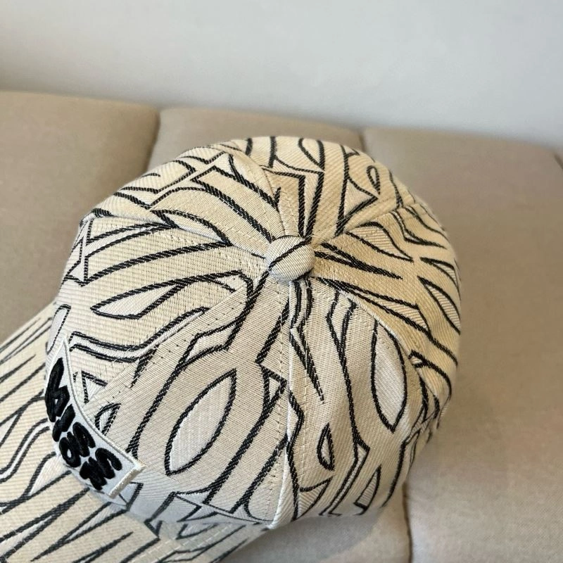 Refined Christian Dior Caps 259224