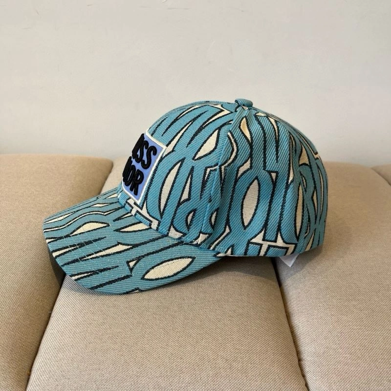 Minimalist Christian Dior Caps 259229