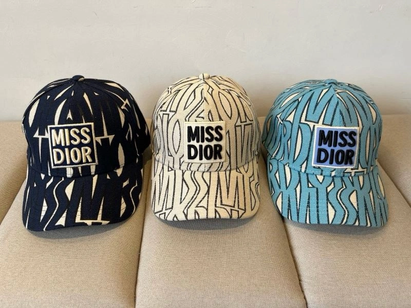 Minimalist Christian Dior Caps 259229