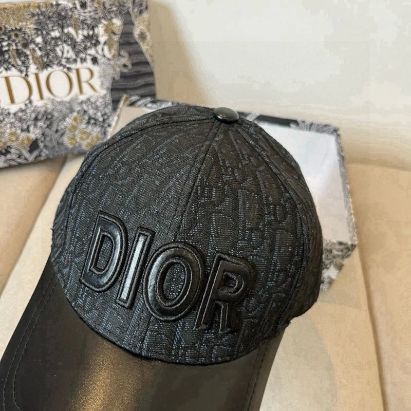 Christian Dior Caps Trendy 259219