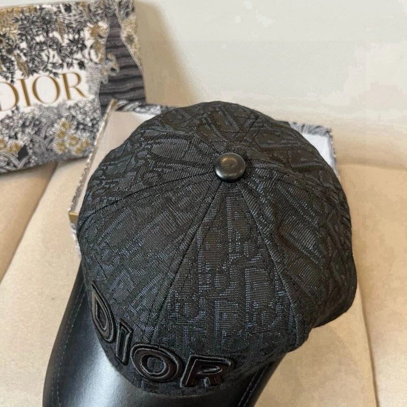 Christian Dior Caps Trendy 259219