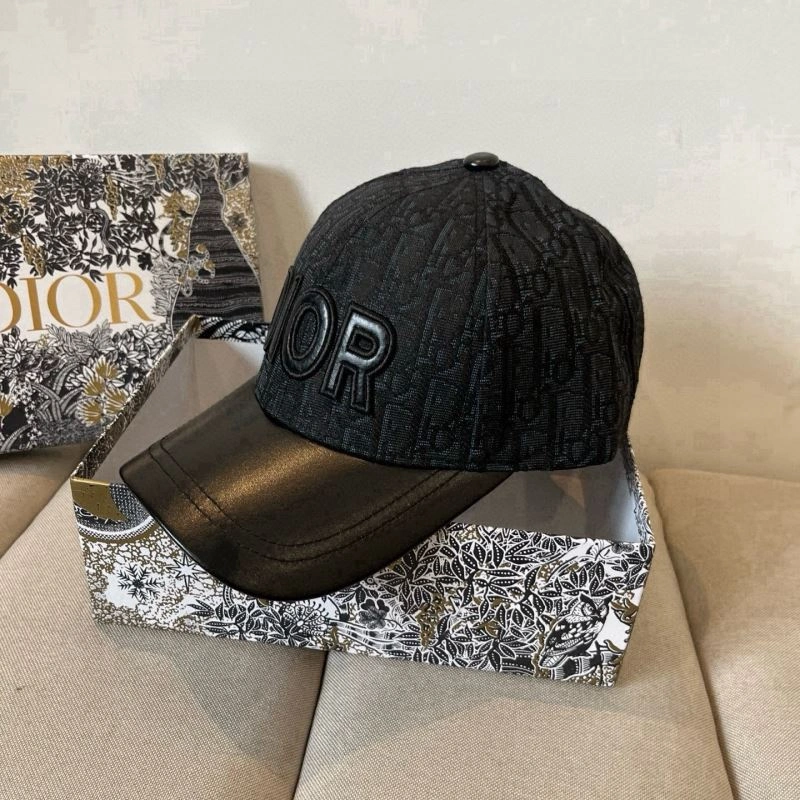 Christian Dior Caps Trendy 259219