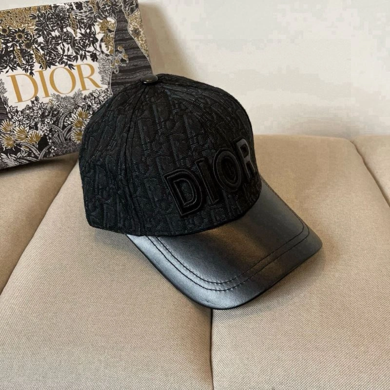Christian Dior Caps Trendy 259219