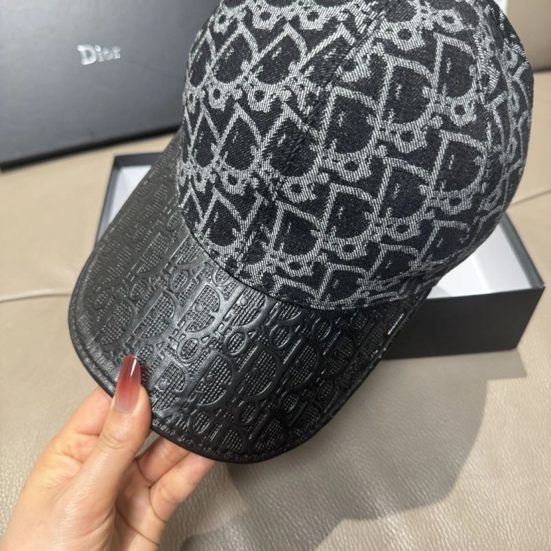 Christian Dior Caps UrbanChic 259227