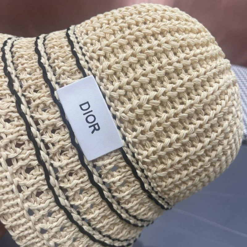 Christian Dior Caps Comfortable 259232