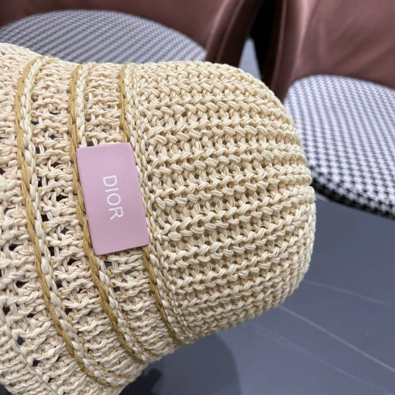 Christian Dior Caps WellDesigned 259233