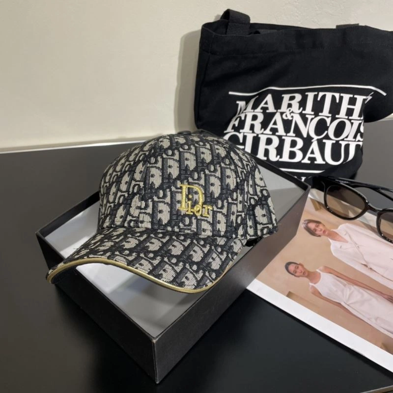 Christian Dior Caps Durable 262211