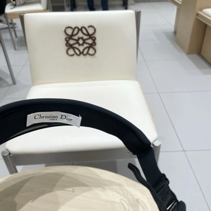 Christian Dior Caps Fashionable 262202
