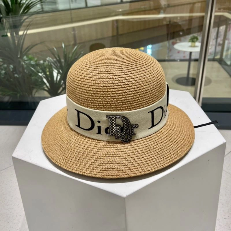 Christian Dior Caps Seasonal 262213