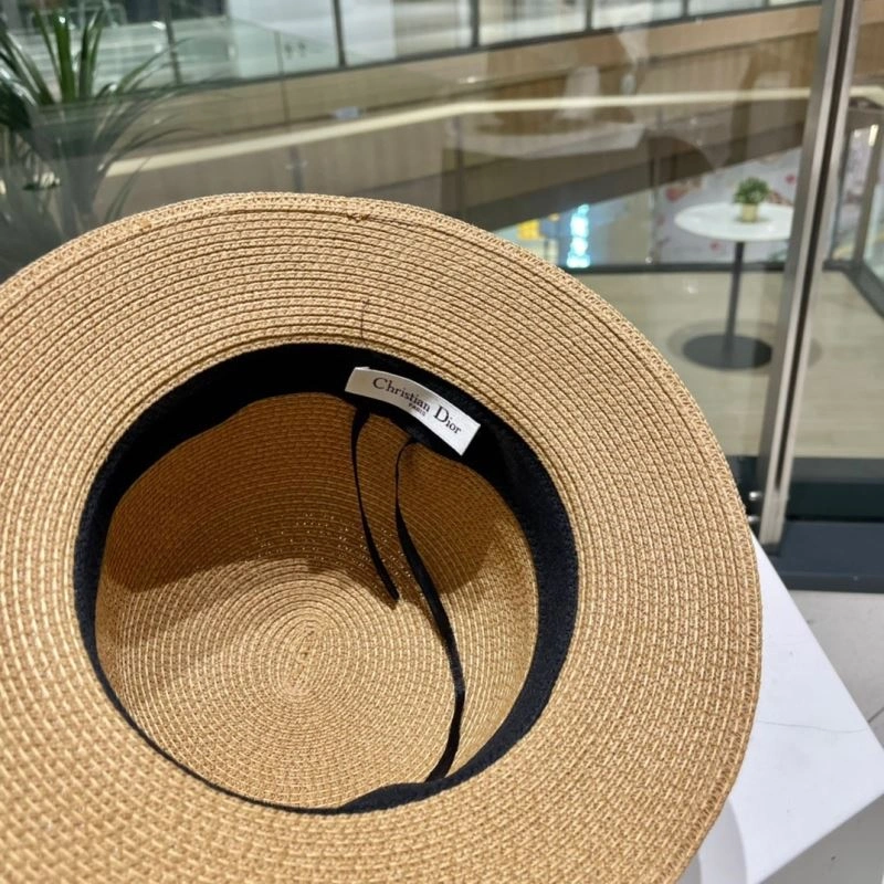 Christian Dior Caps Seasonal 262213
