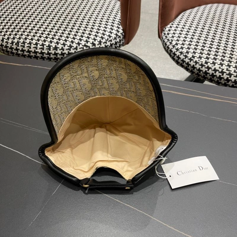 Cozy Christian Dior Caps 262191