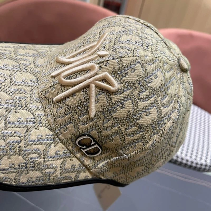 Cozy Christian Dior Caps 262191