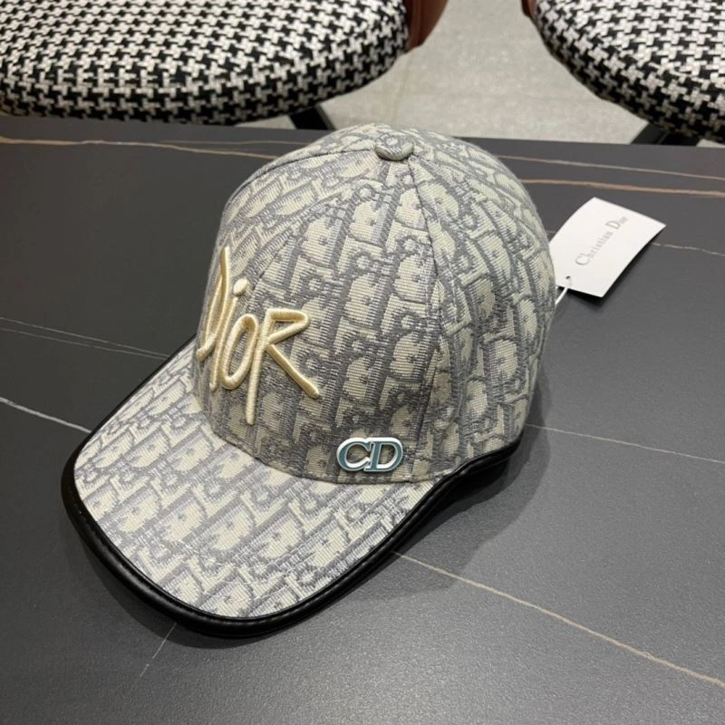 Christian Dior Caps OnTrend 262185
