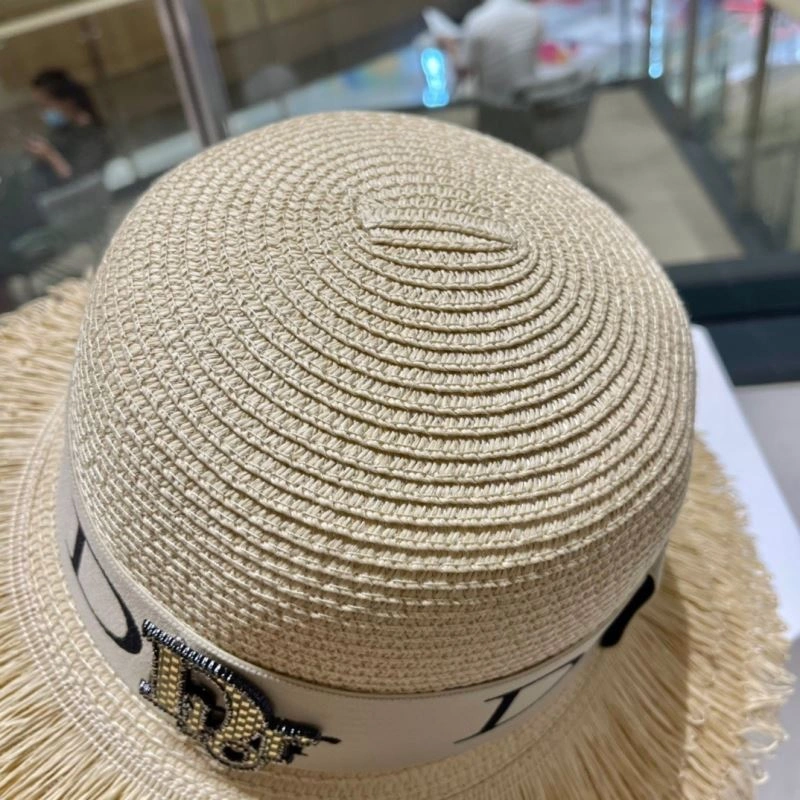 Effortless Christian Dior Caps 262159