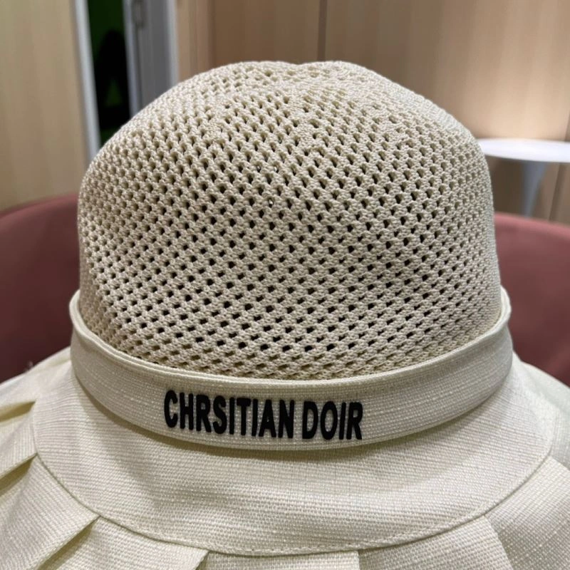 Neat Christian Dior Caps 262186