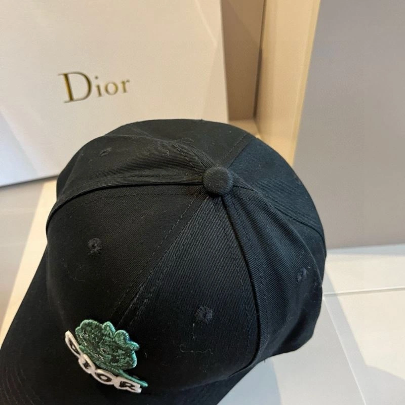 Bright Christian Dior Caps 262176