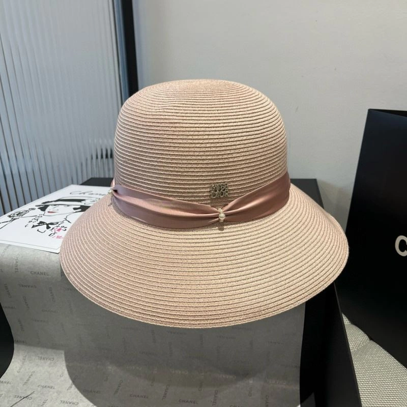 Trendsetting Christian Dior Caps 262168