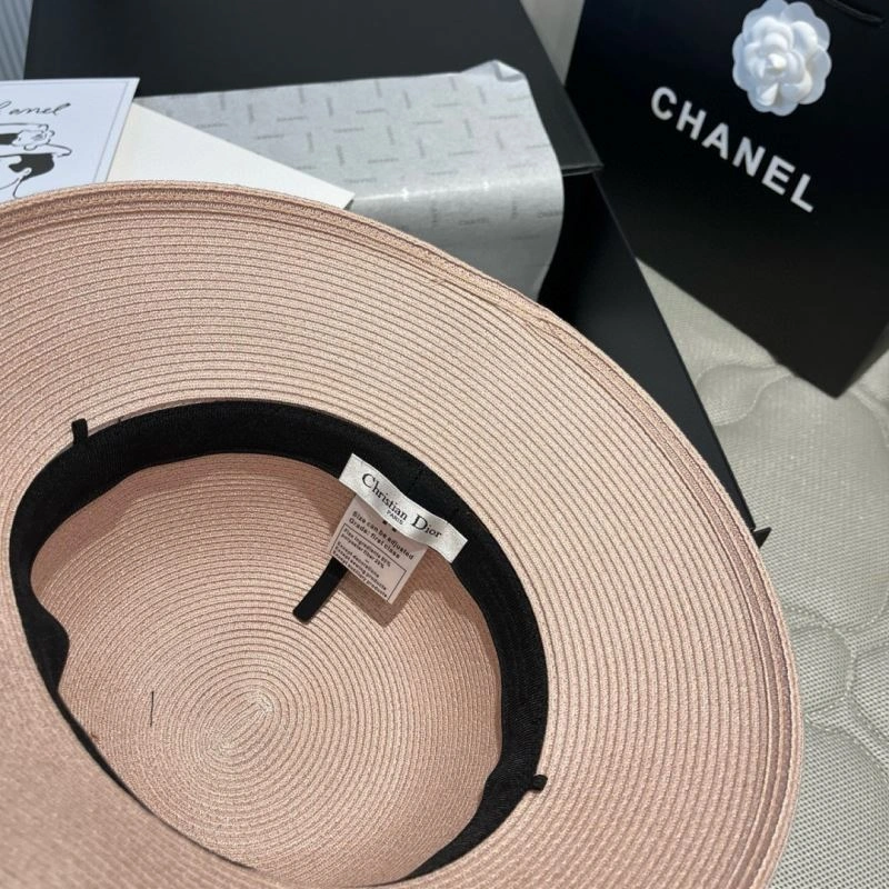 Trendsetting Christian Dior Caps 262168