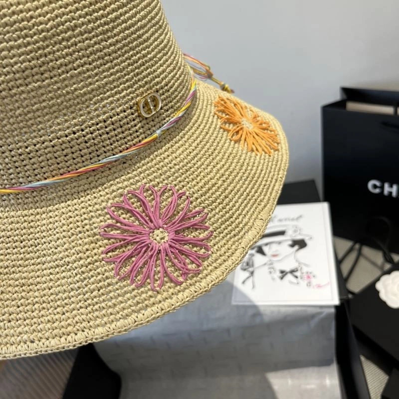 SoftTouch Christian Dior Caps 262170
