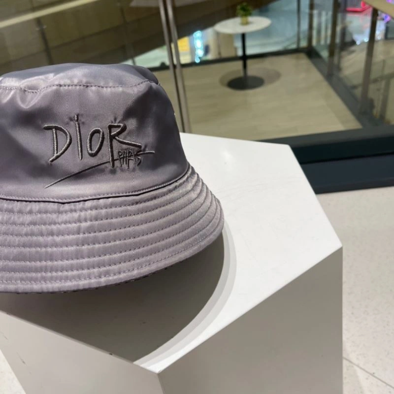 Casual Christian Dior Caps 262166