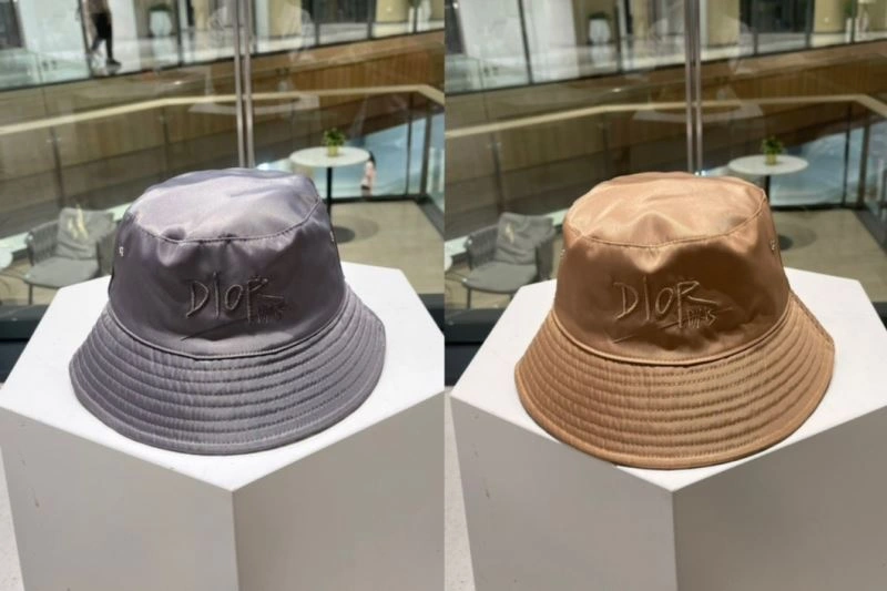 Casual Christian Dior Caps 262166