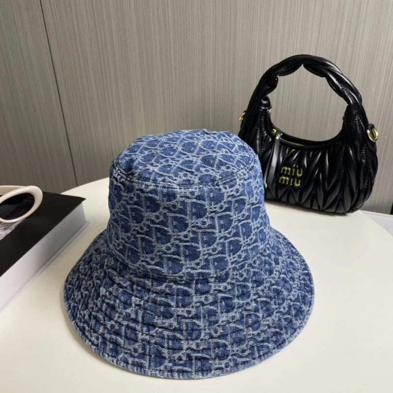 Christian Dior Caps Packable 262146