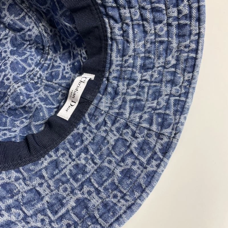 Christian Dior Caps Packable 262146