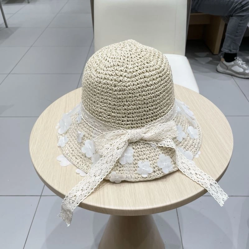 Effortless Christian Dior Caps 262140
