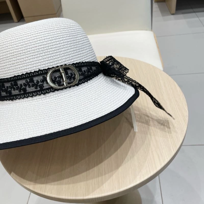 Christian Dior Caps Versatile 262126