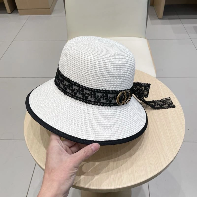 Christian Dior Caps Versatile 262126