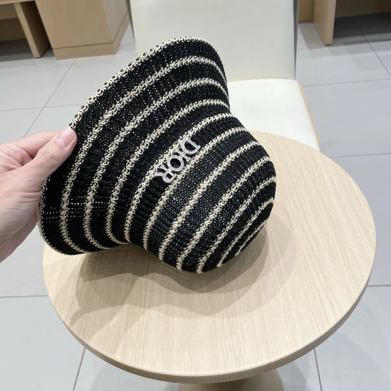 Christian Dior Caps WellDesigned 262135