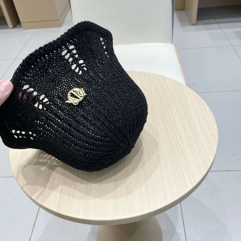 Christian Dior Caps Youthful 262134