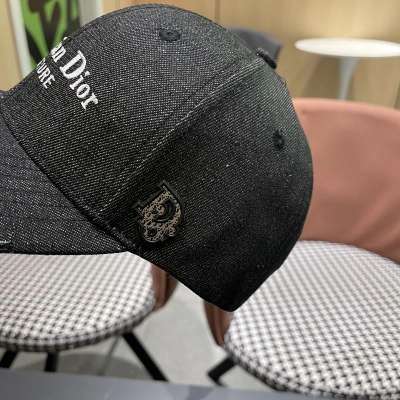 Christian Dior Caps Sustainable 262144