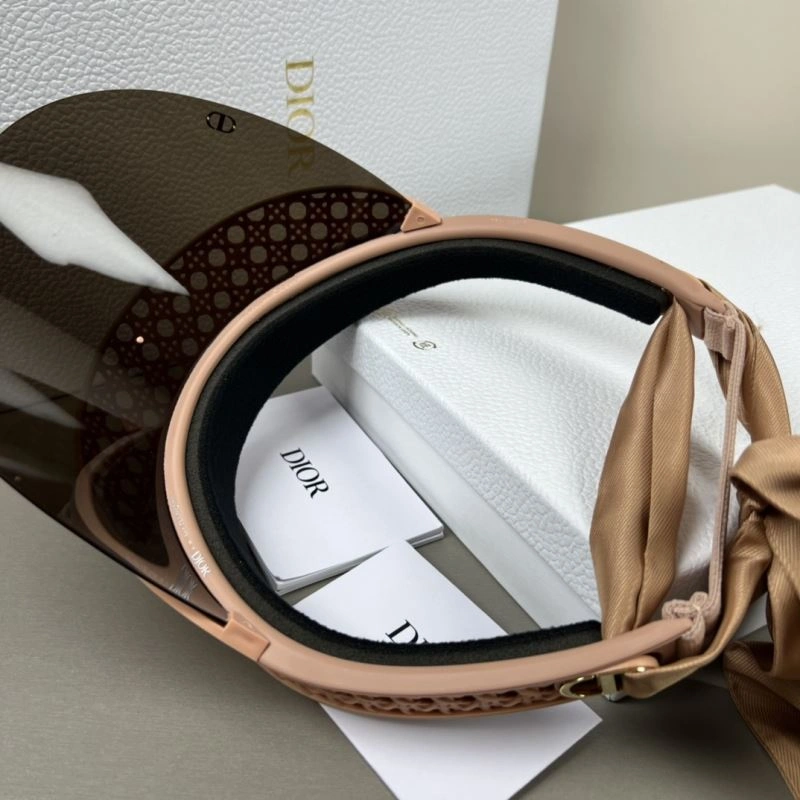 Reliable Christian Dior Caps 262641