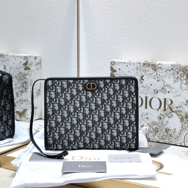 Flexible Christian Dior Clutch Bags 87861