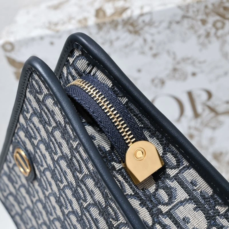 Flexible Christian Dior Clutch Bags 87861