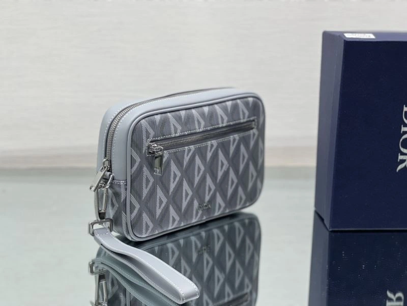 Minimalist Christian Dior Clutch Bags 76117