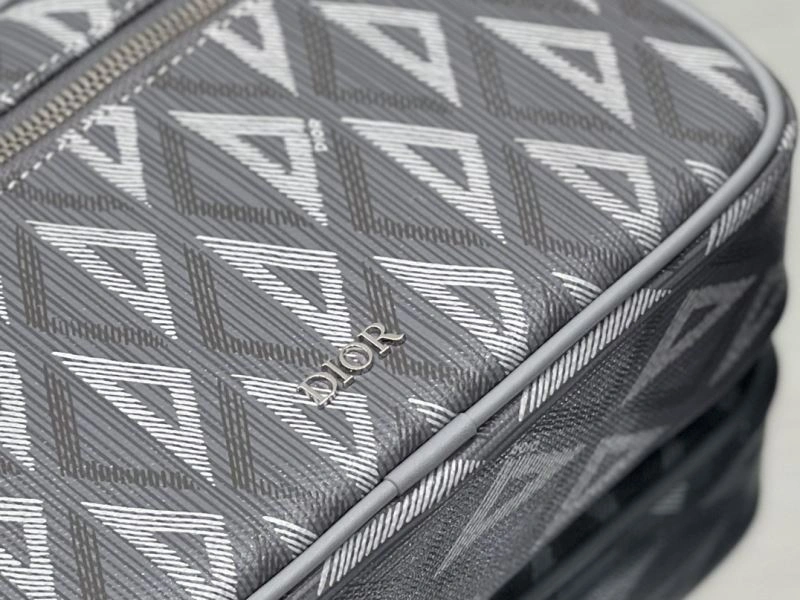Minimalist Christian Dior Clutch Bags 76117