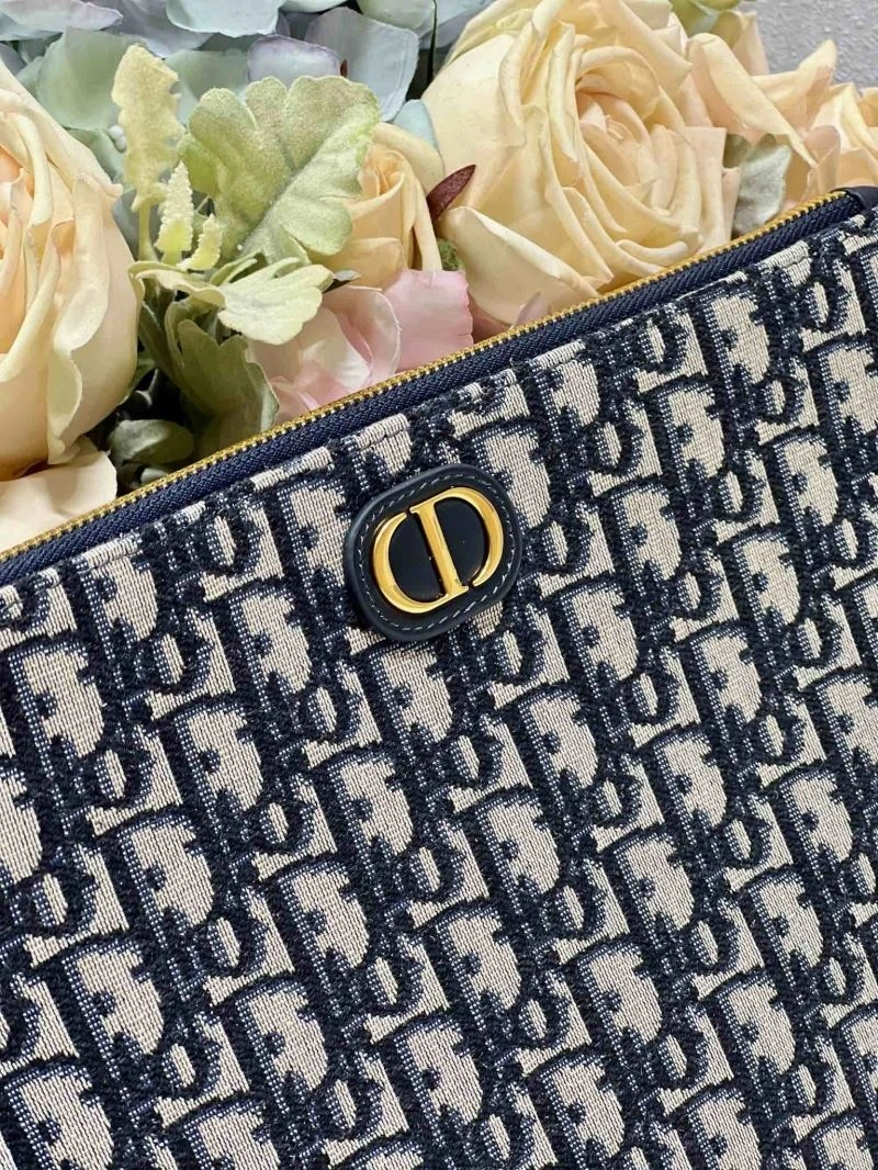 Functional Christian Dior Clutch Bags 76133
