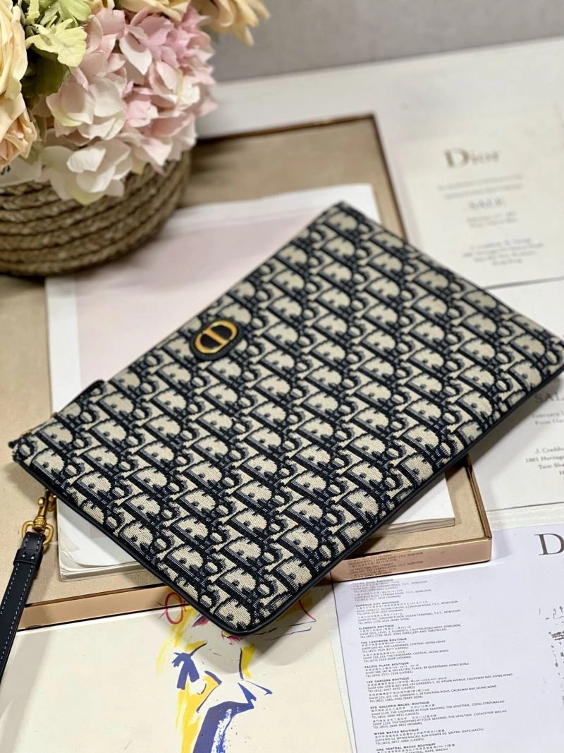Functional Christian Dior Clutch Bags 76133